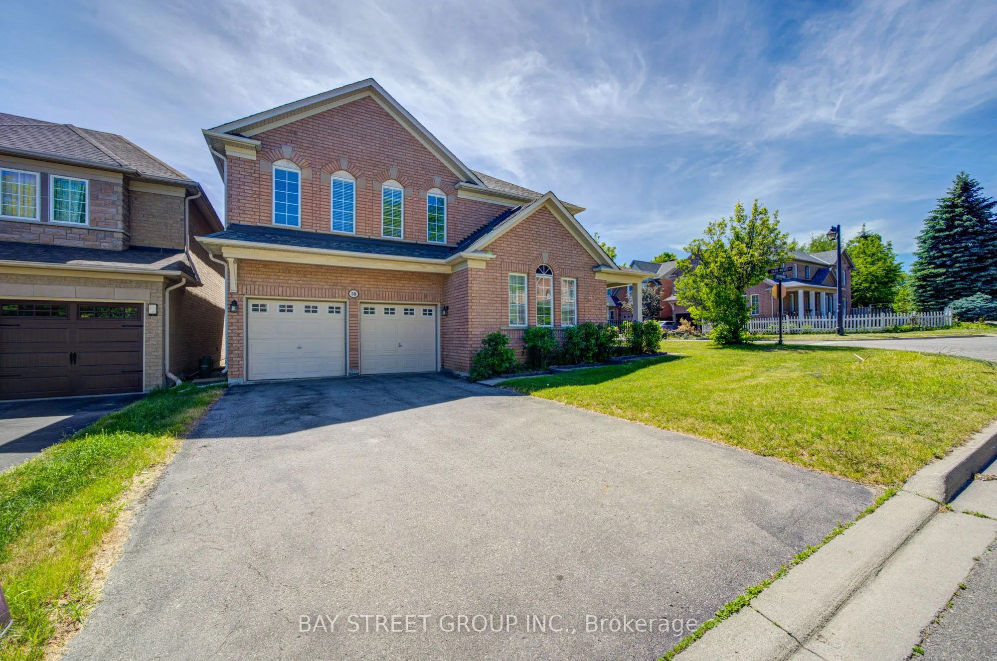 Detached Home For Sale | N13439062