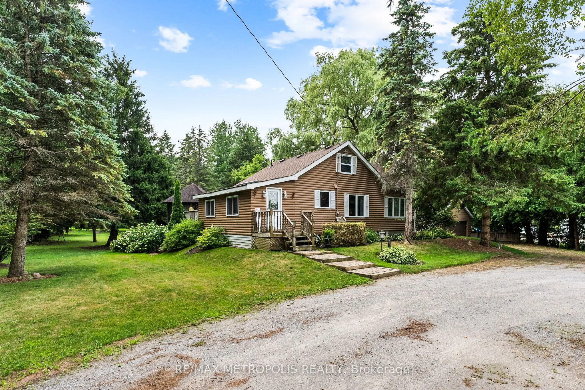 Detached Home For Sale | N13441340