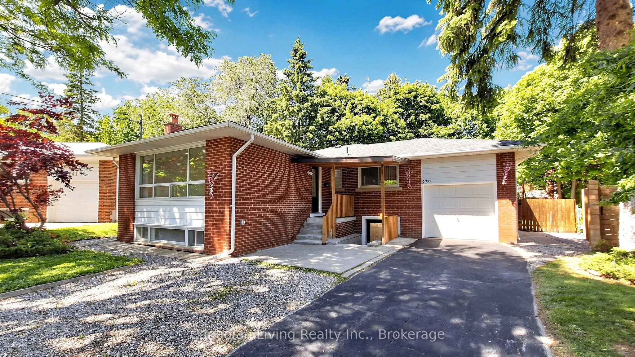 Detached Home For Sale | N13443424