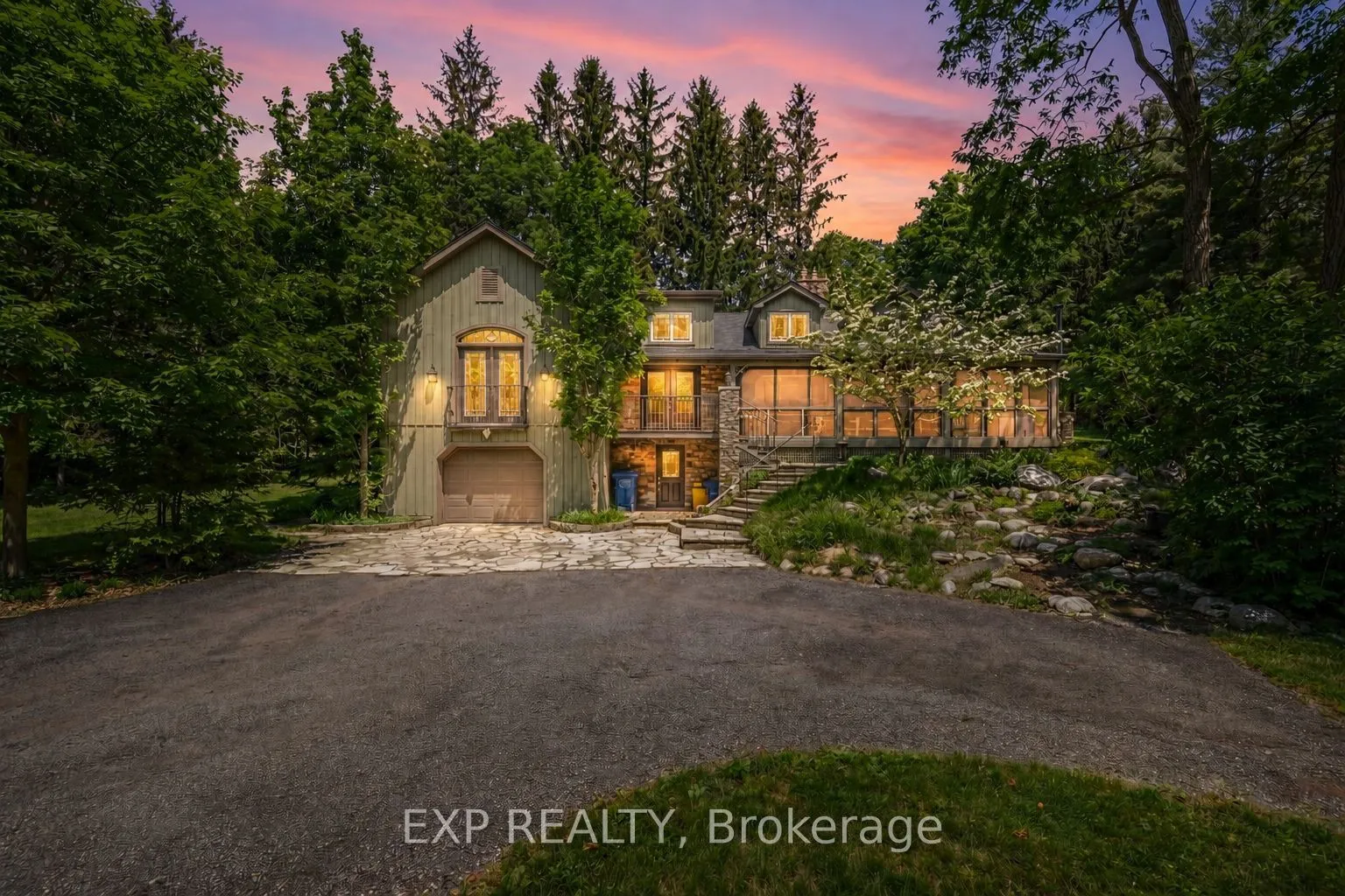 Detached Home For Sale | N13444288