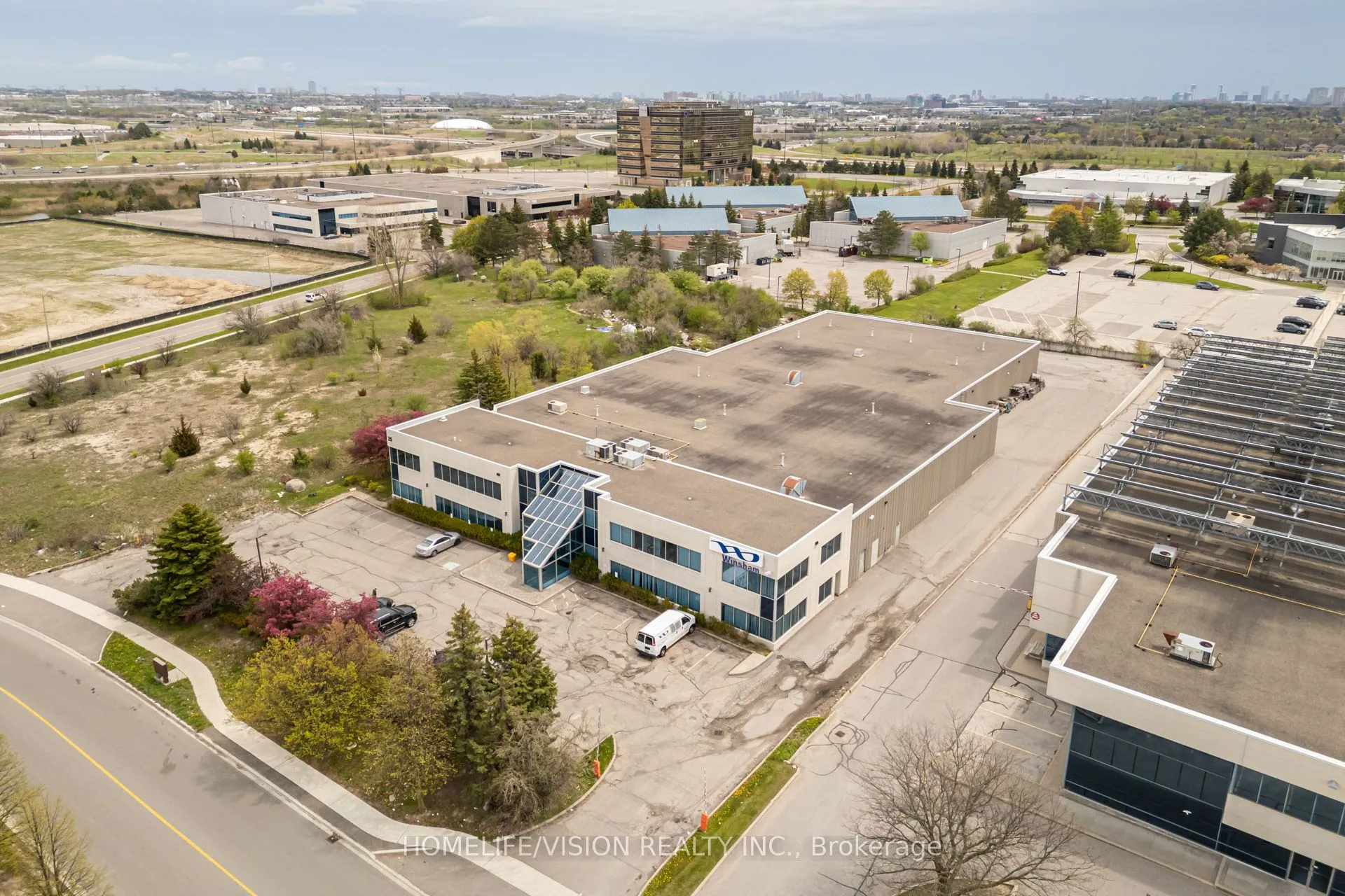 Industrial Property For Sale | N13446736