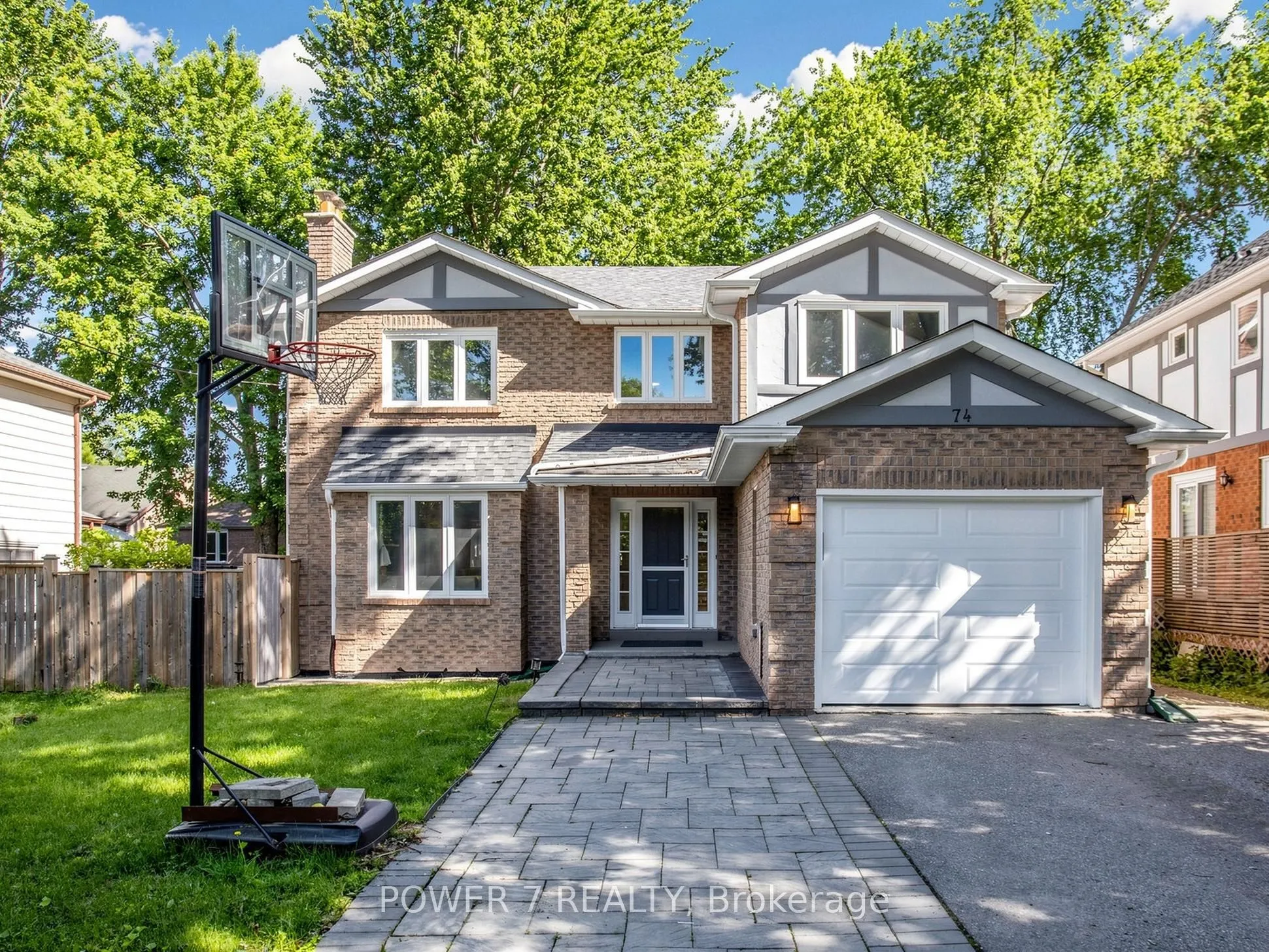 Detached Home For Sale | N13447768