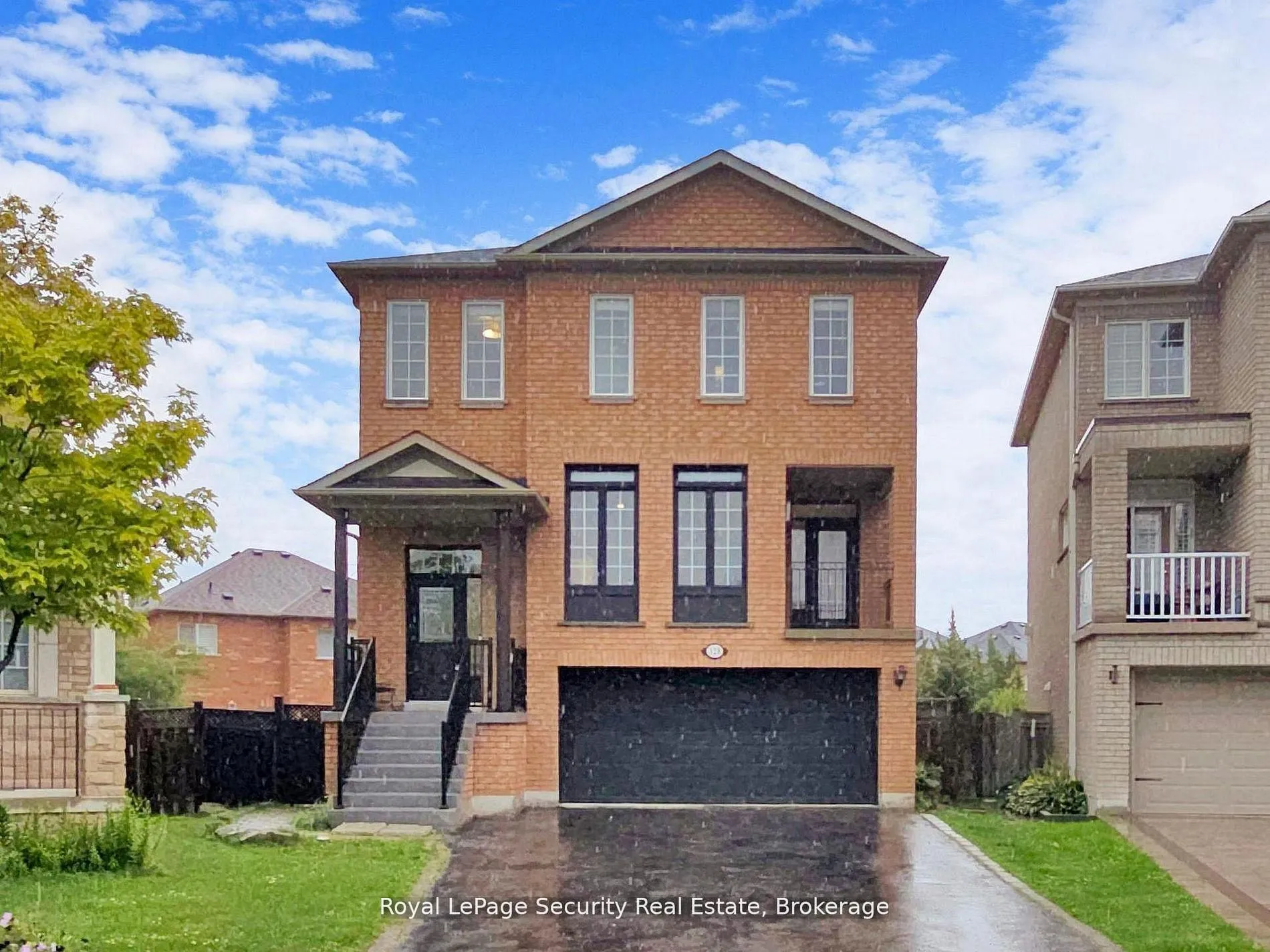 Detached Home For Sale | N13449728