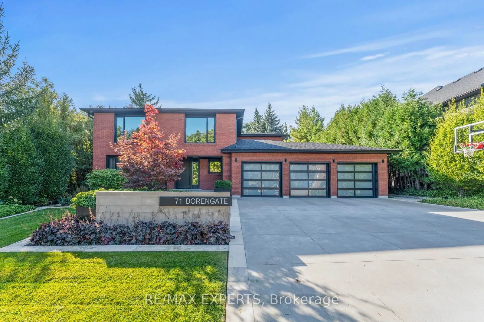 Detached Home For Sale | N13451966