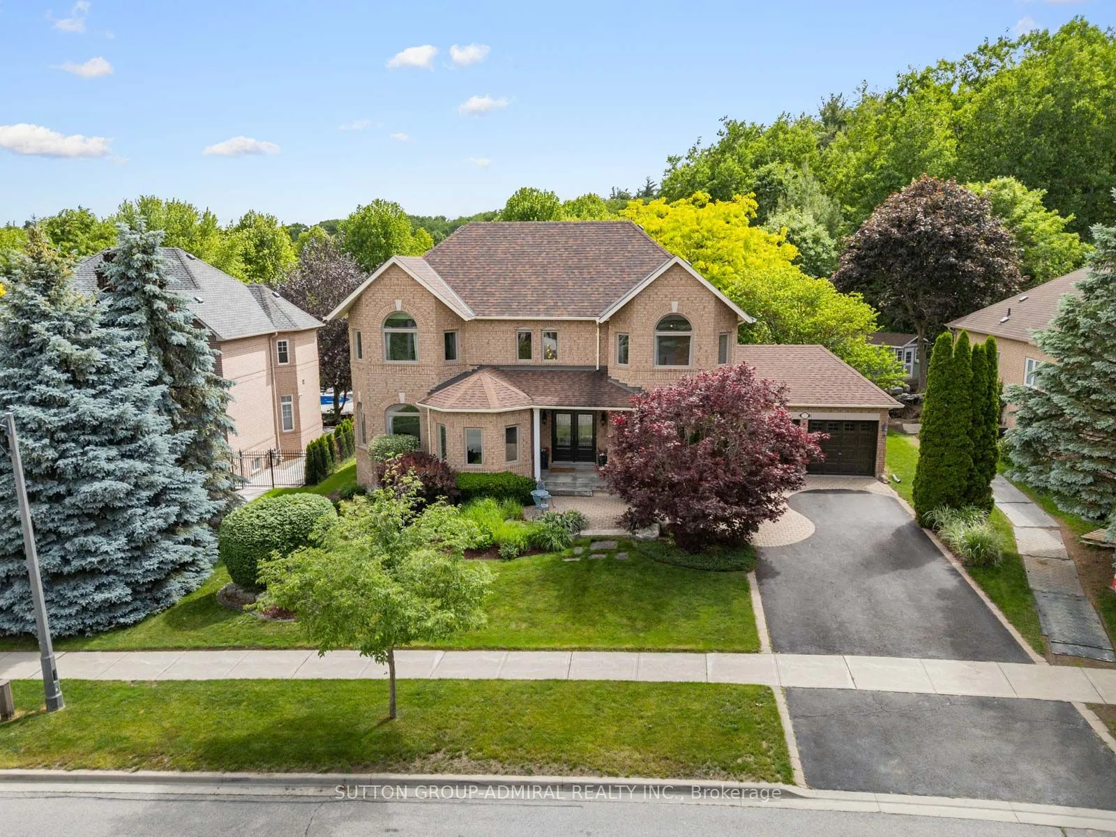 Detached Home For Sale | N13454934