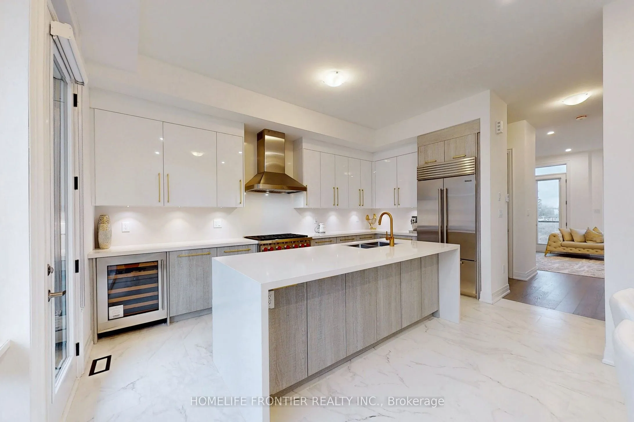 Semi-Detached Home For Sale | N13456062