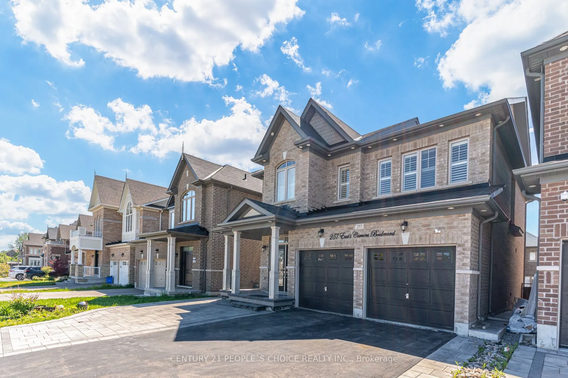 Detached Home For Sale | N13456674