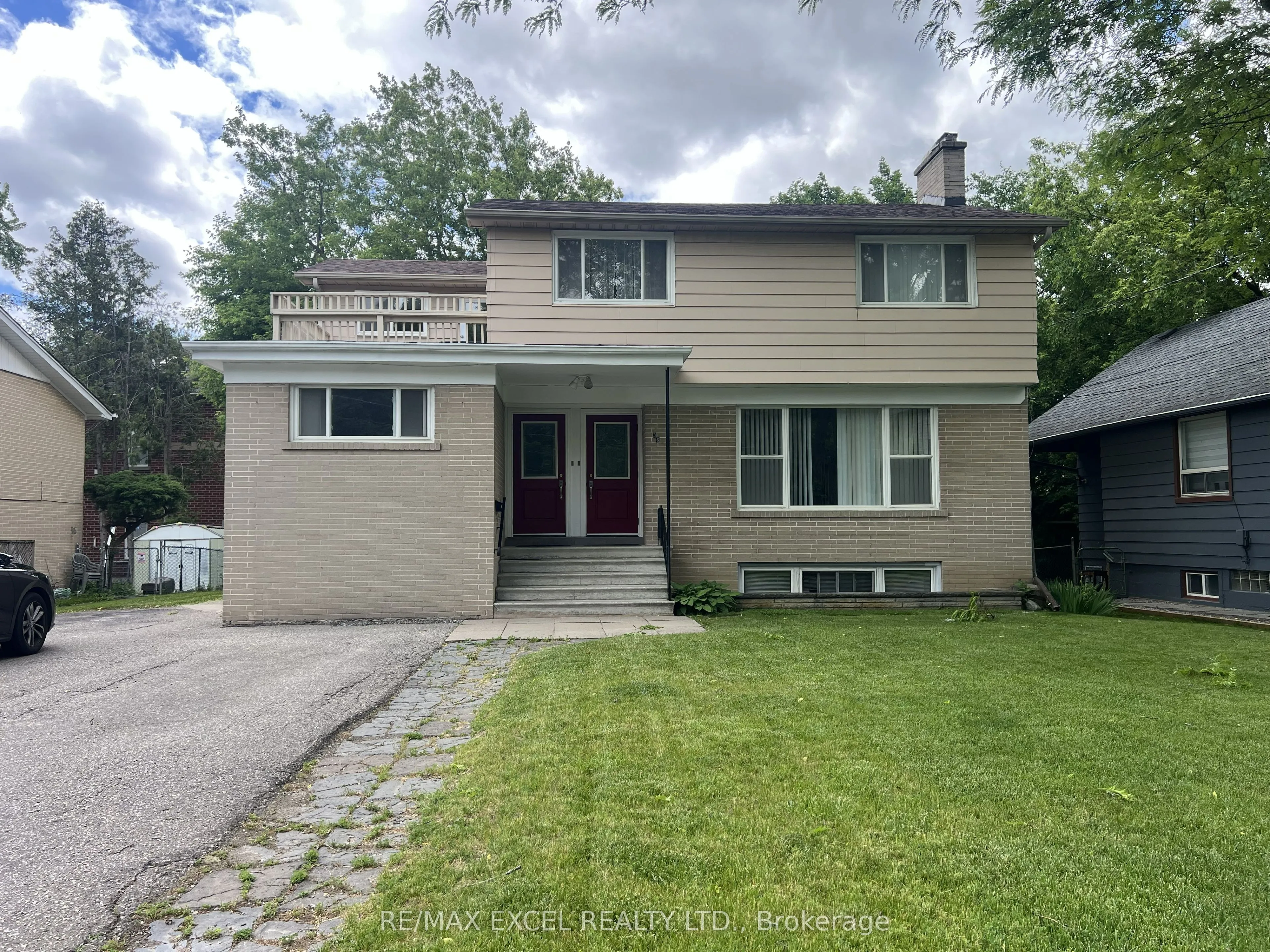 Detached Home For Sale | N13456720