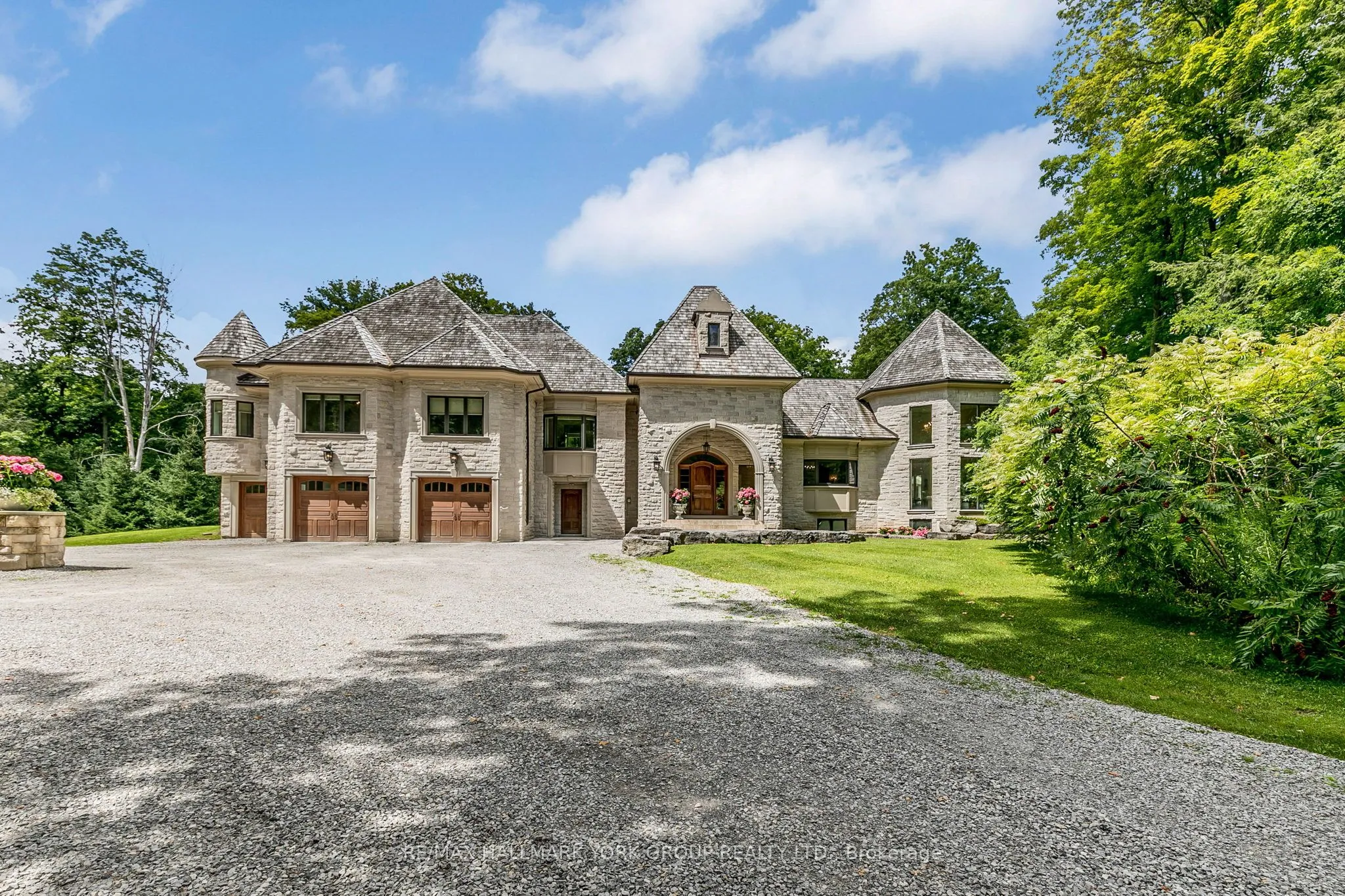 Detached Home For Sale | N13457748
