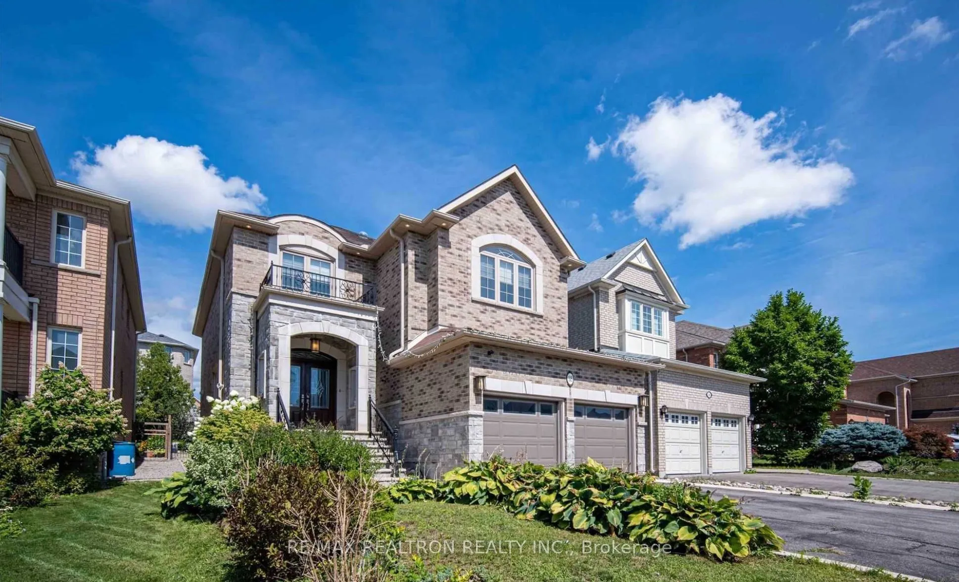 Detached Home For Lease | N13458006