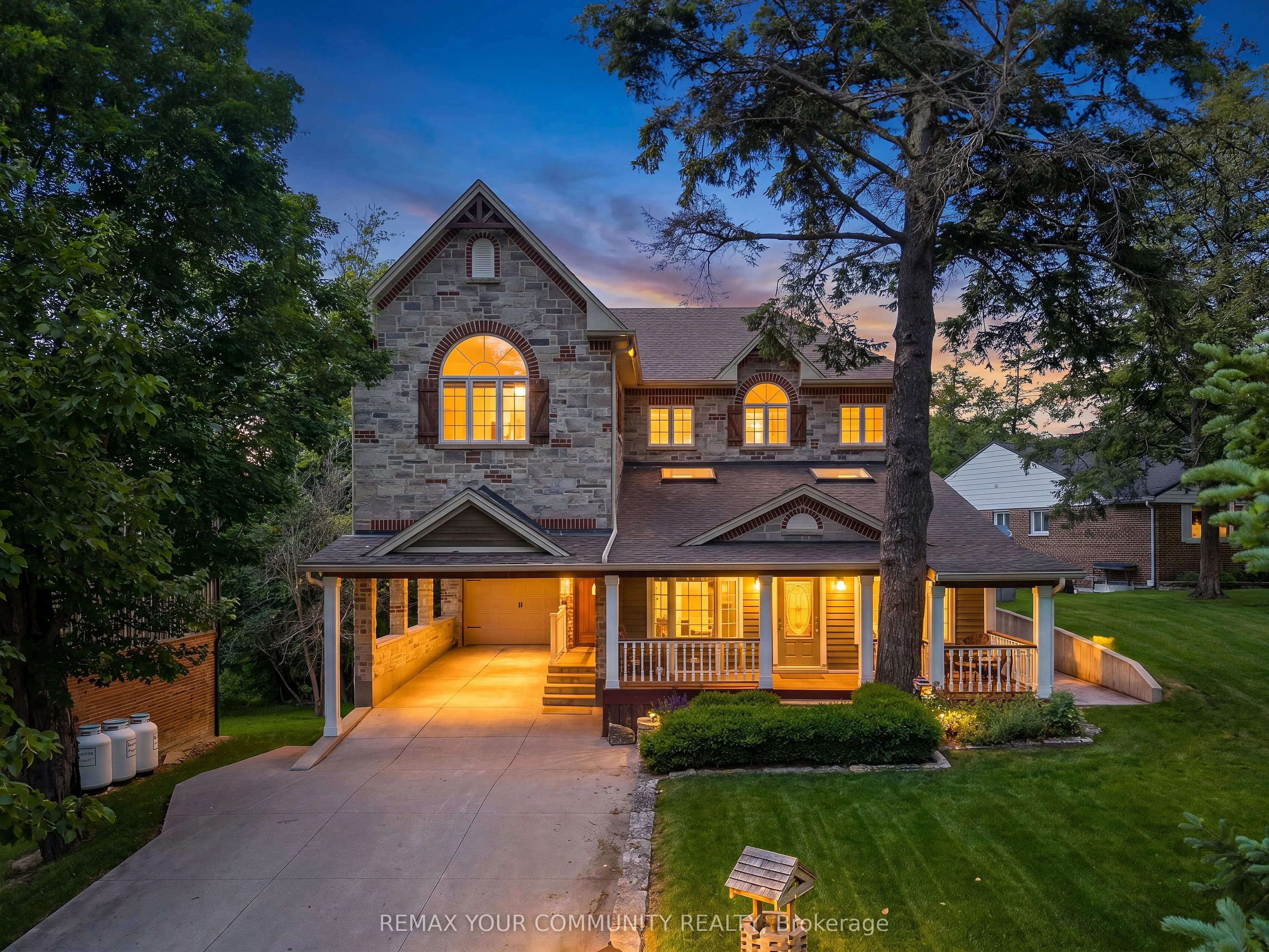 Detached Home For Sale | N13461166