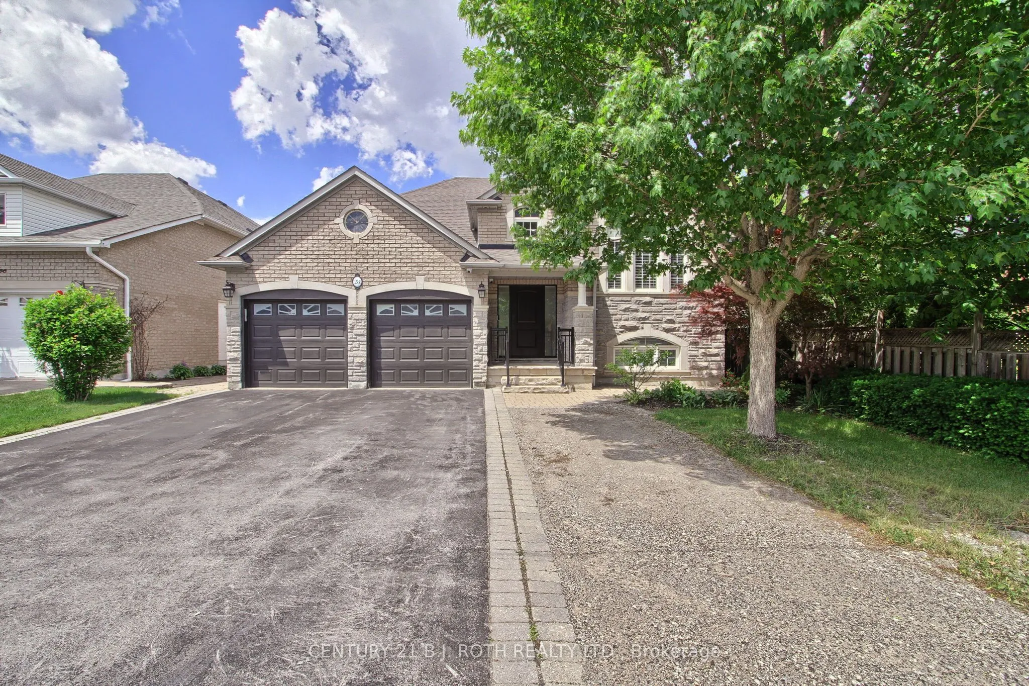 Detached Home For Sale | N13462994