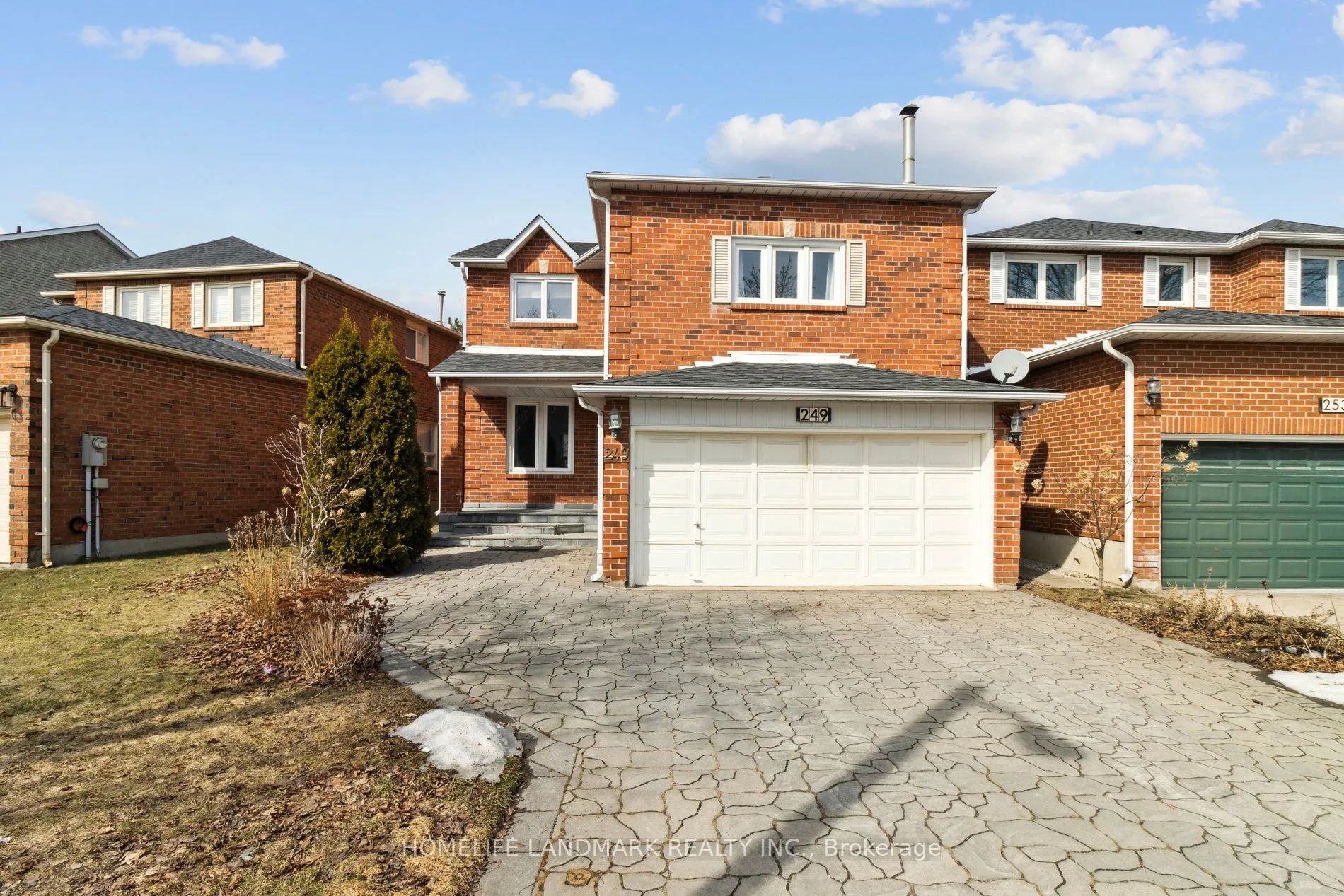 Detached Home For Lease | N13463132