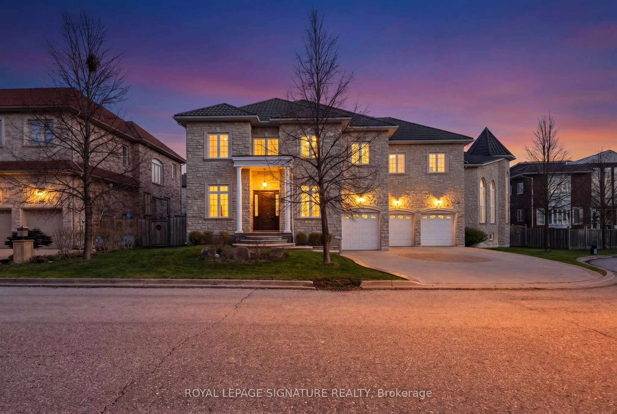 Detached Home For Sale | N13465412