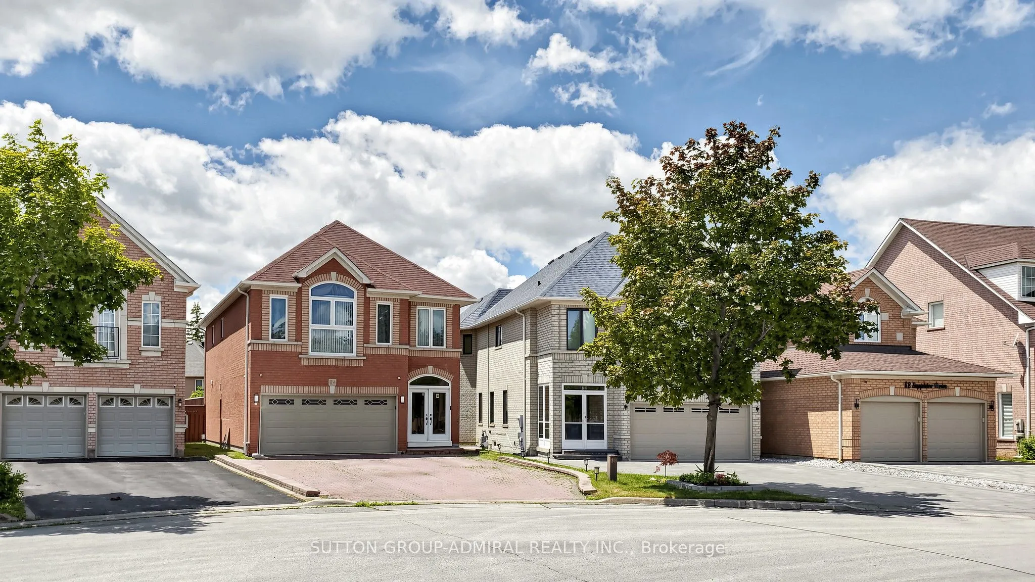 Detached Home For Sale | N13469088