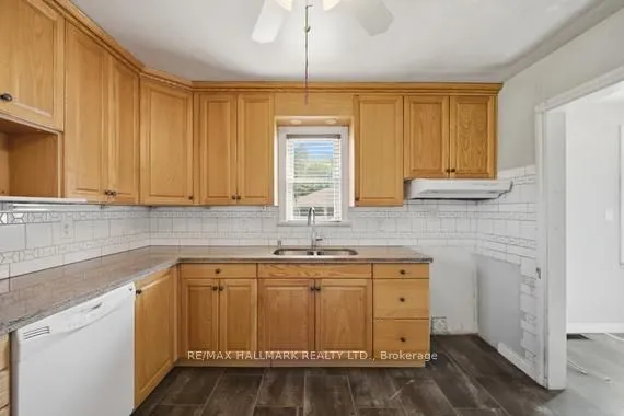 1527 Killarney Beach Road, Innisfil, ON L0L 1W0