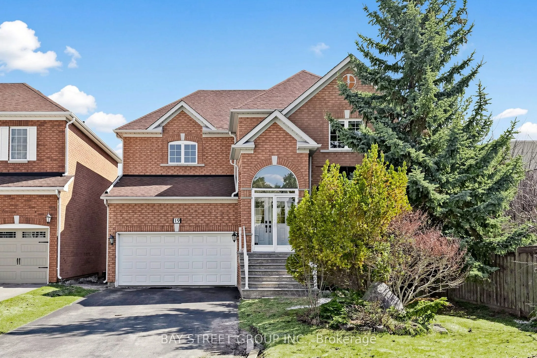 Detached Home For Sale | N13471928