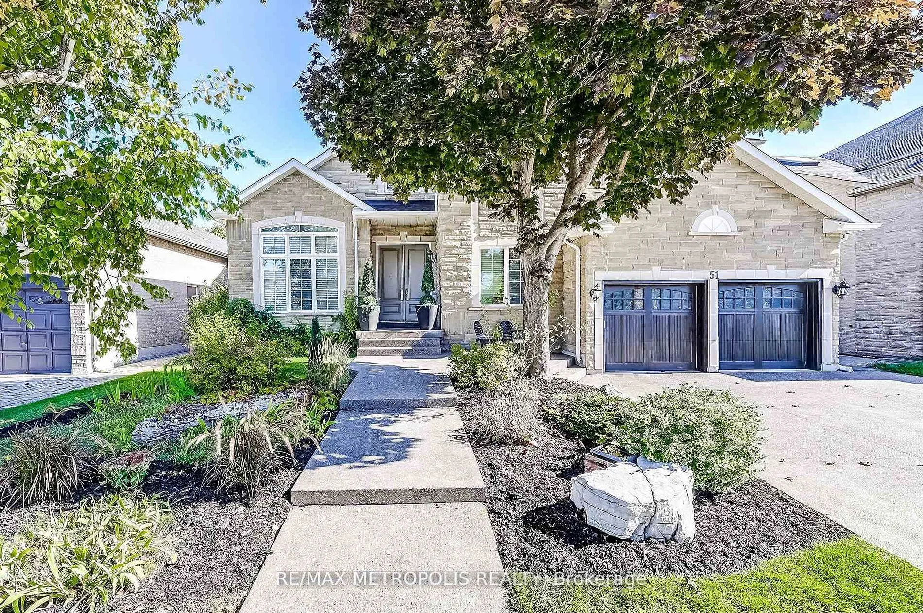 Detached Home For Sale | N13473940