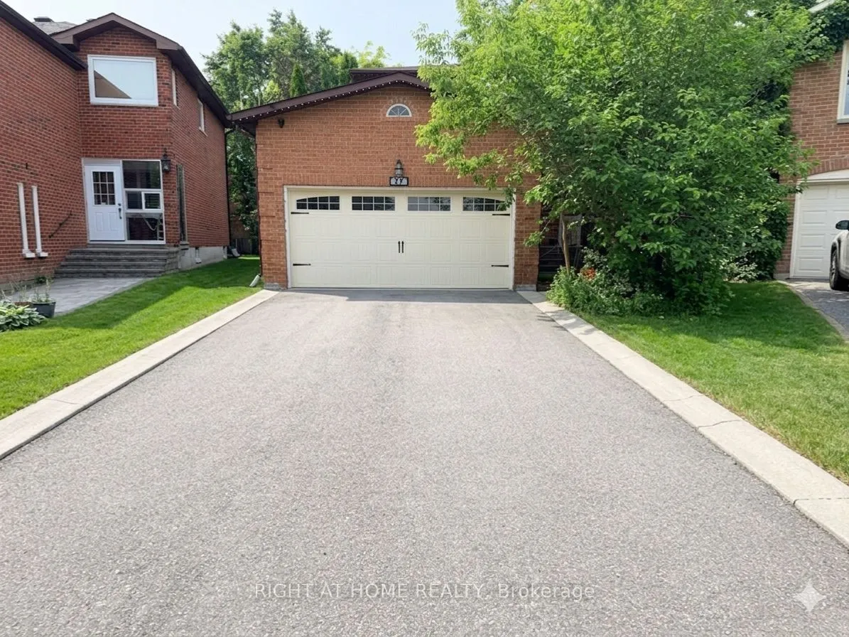 Detached Home For Lease | N13474340