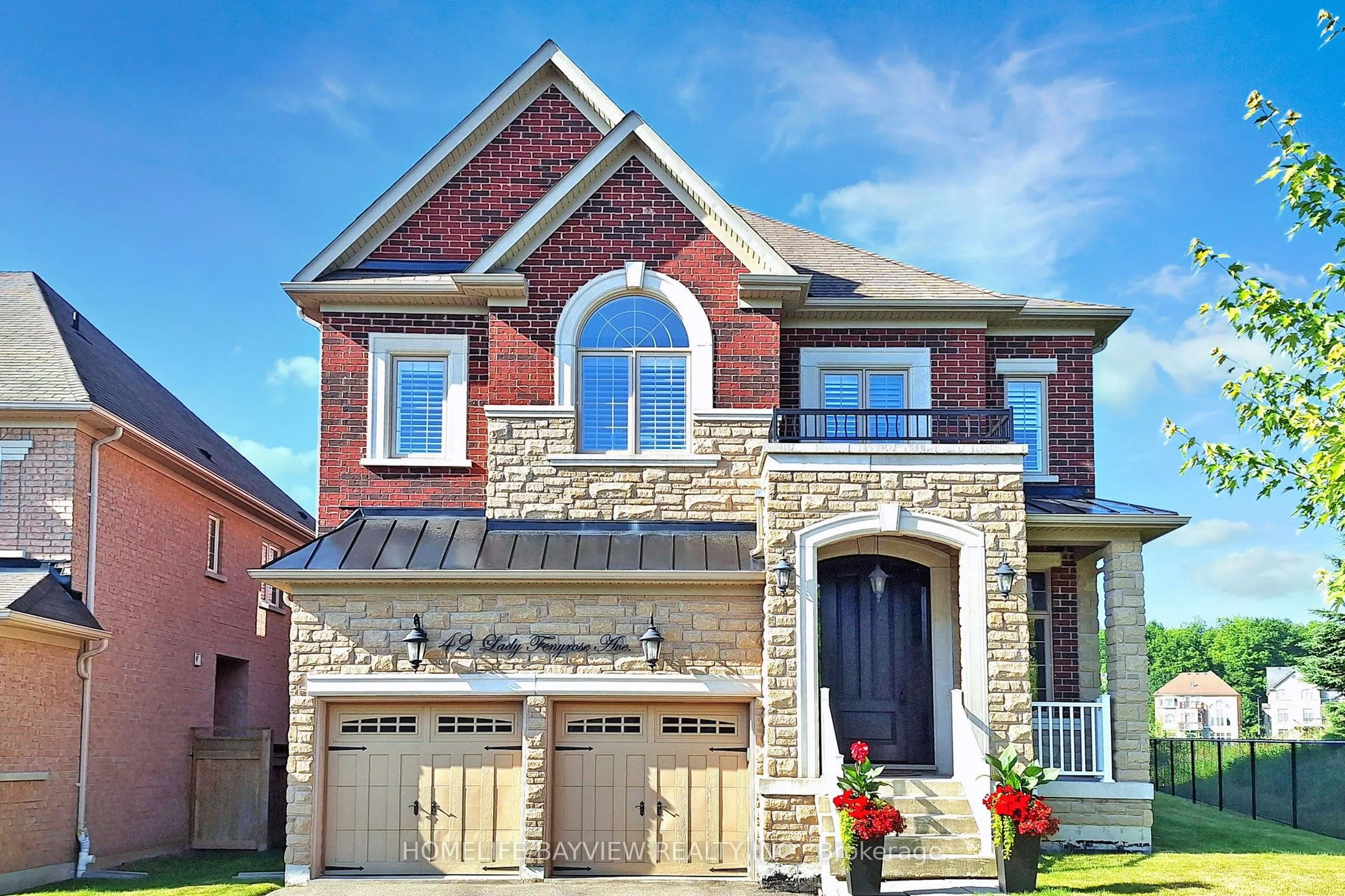 Detached Home For Sale | N13474762