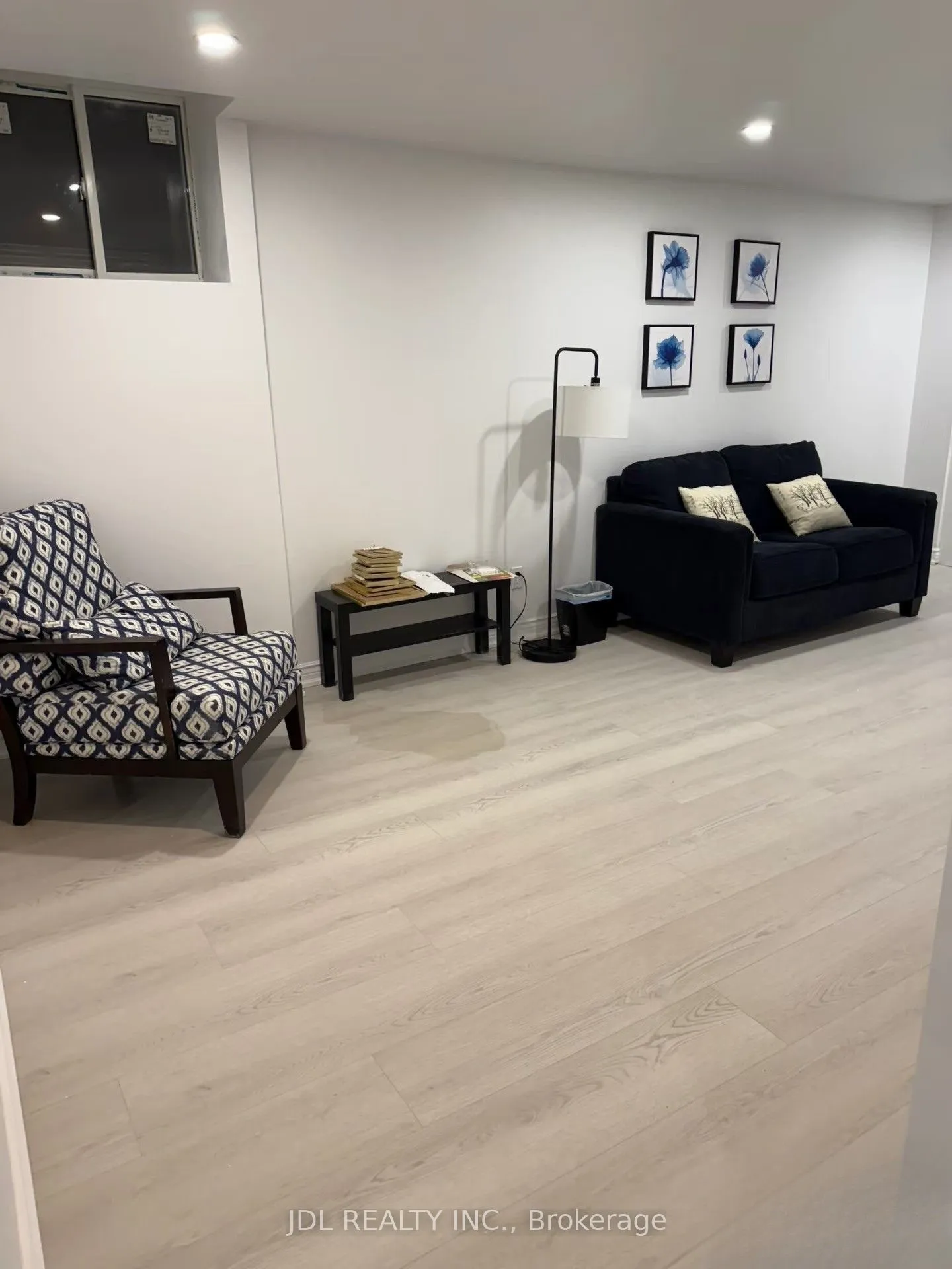 Detached Home For Lease | N13476420