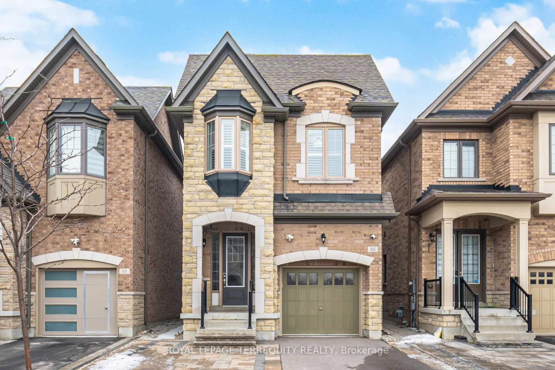 Detached Home For Sale | N13477750