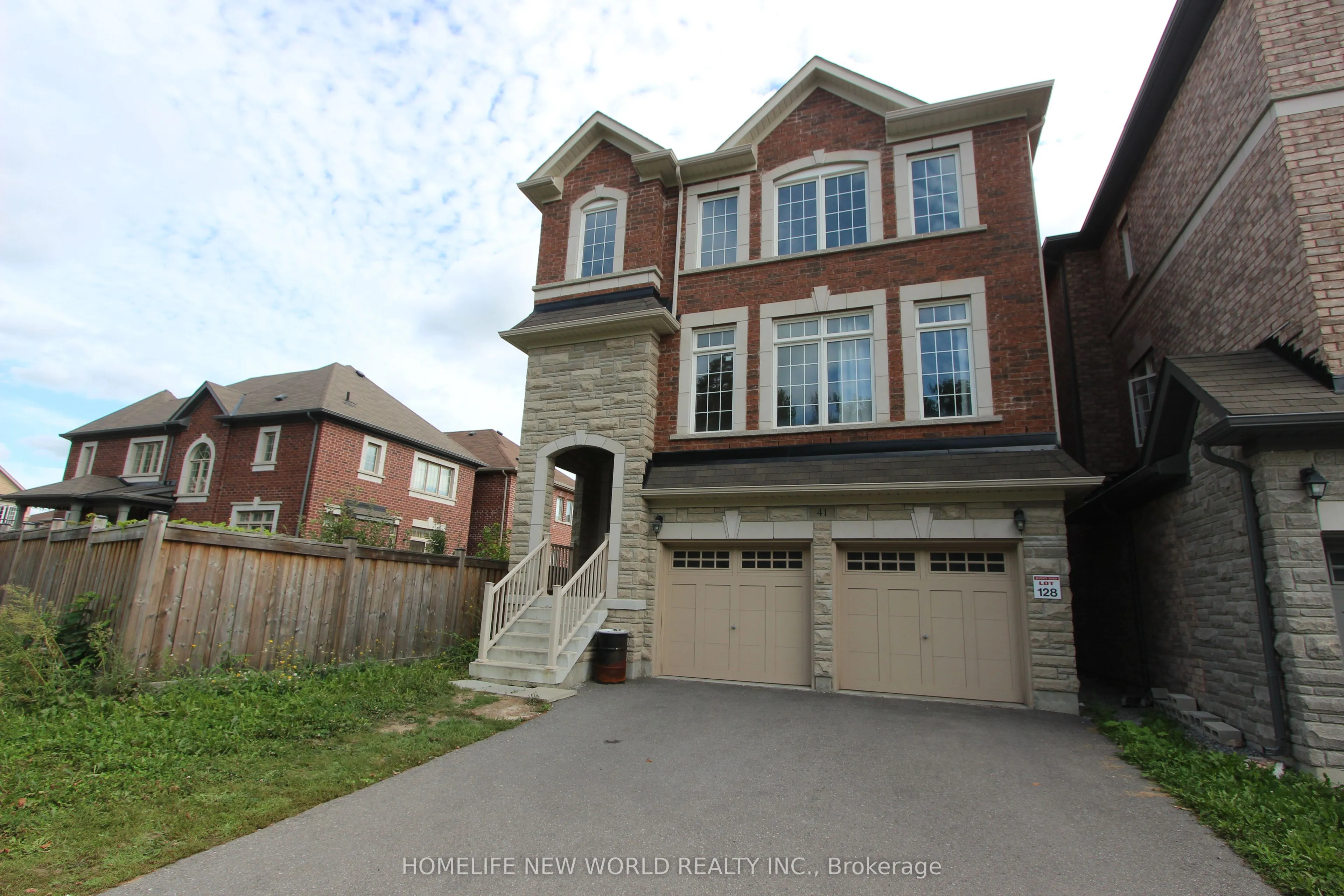 Detached Home For Lease | N13479132