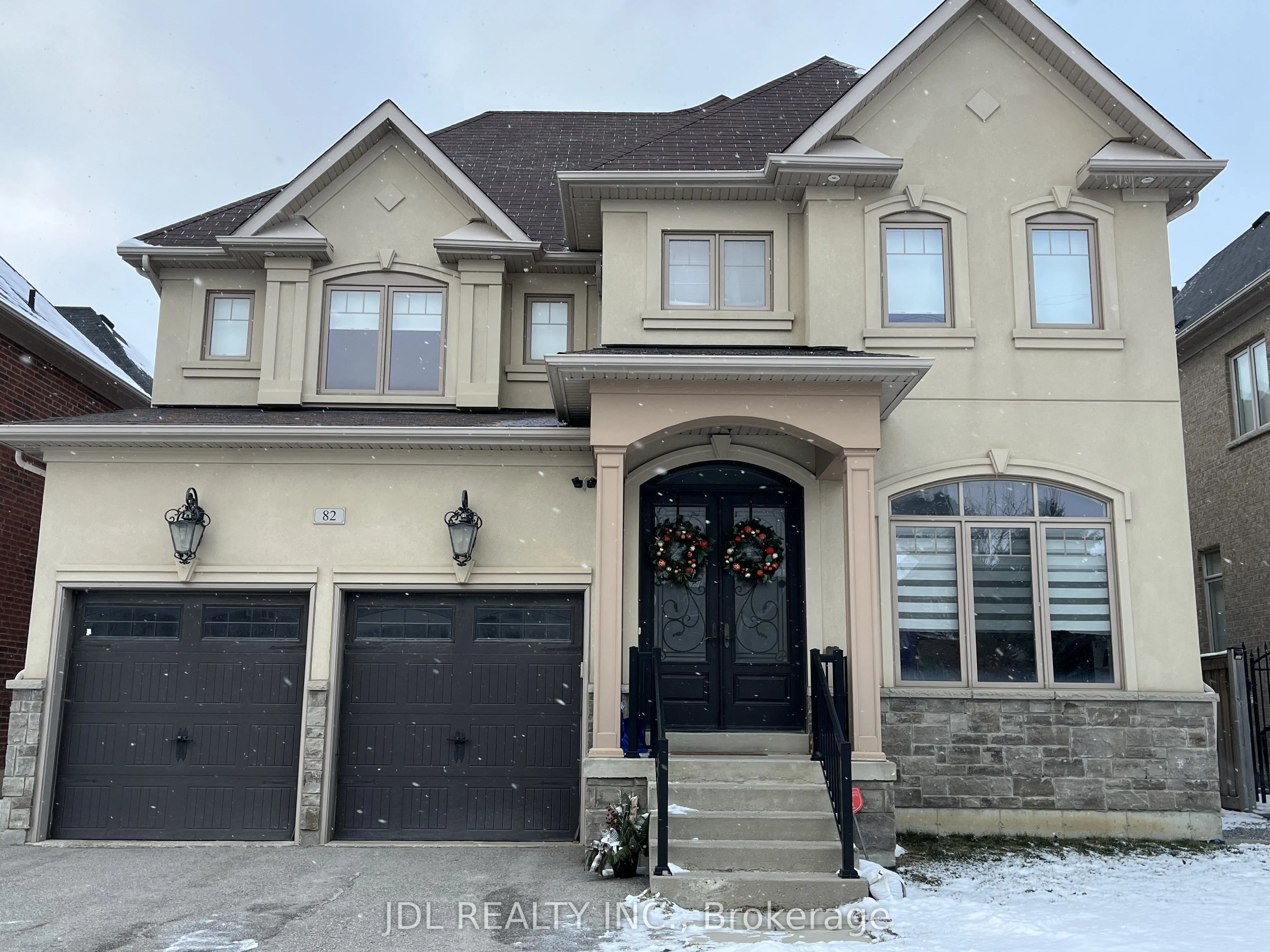 Detached Home For Lease | N13482228