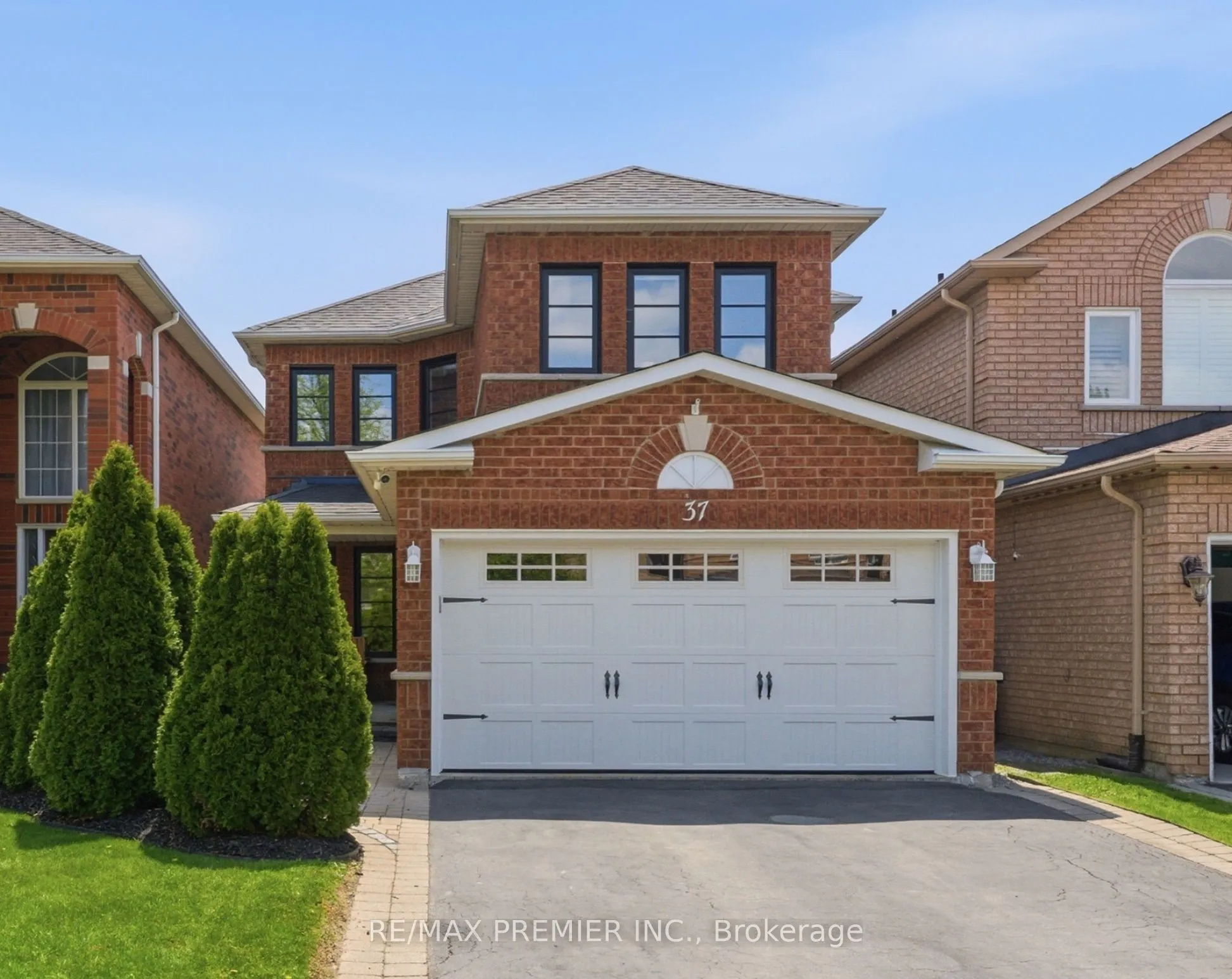 Detached Home For Sale | N13488804