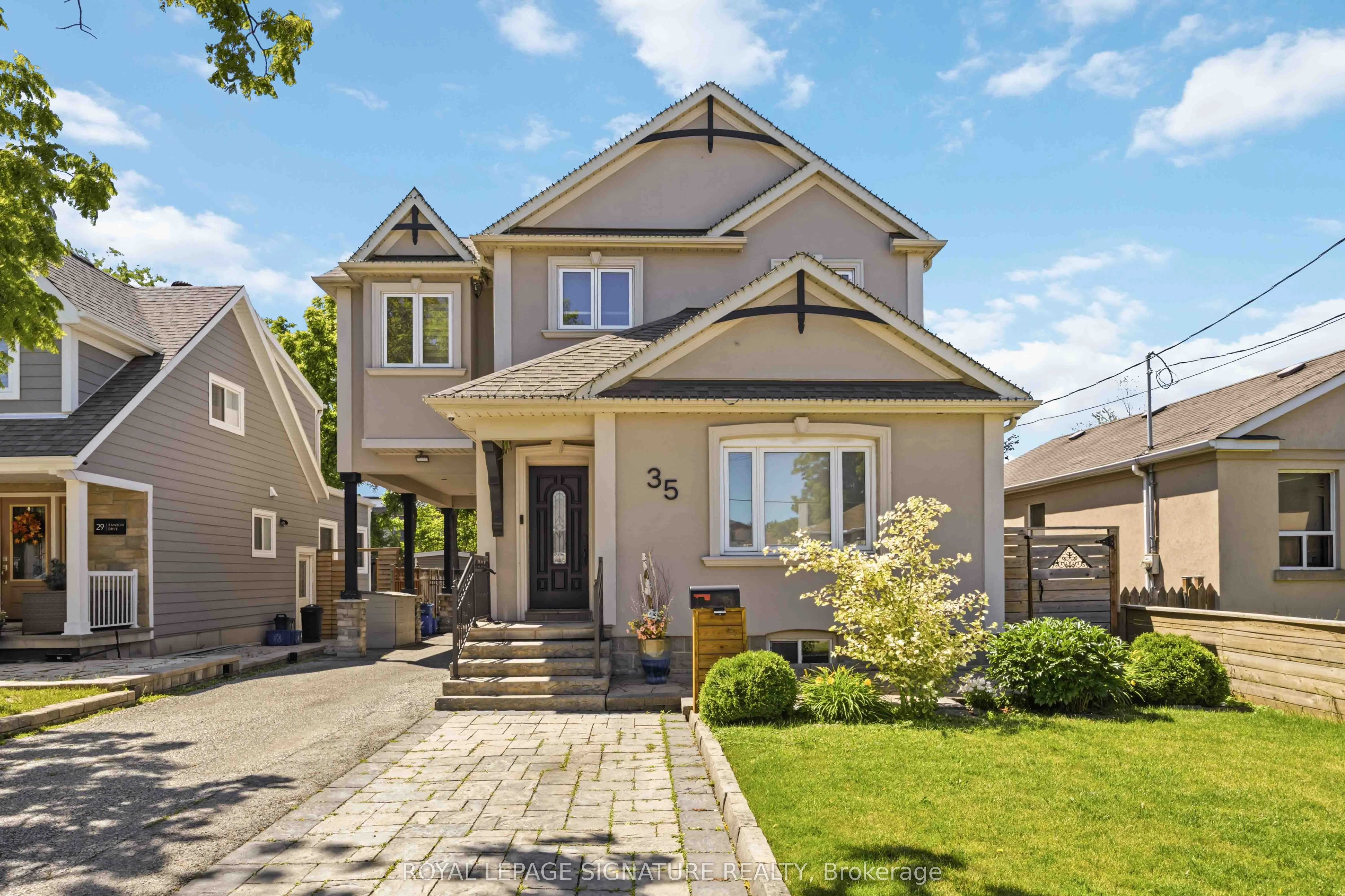 Detached Home For Sale | N13488828