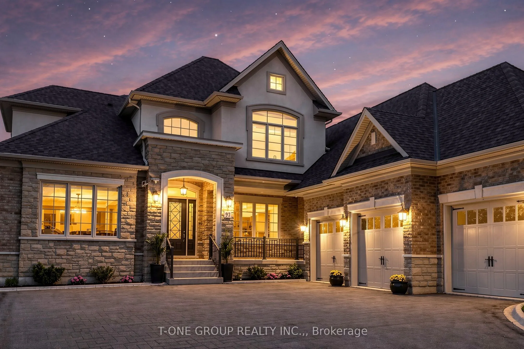 Detached Home For Sale | N13494284