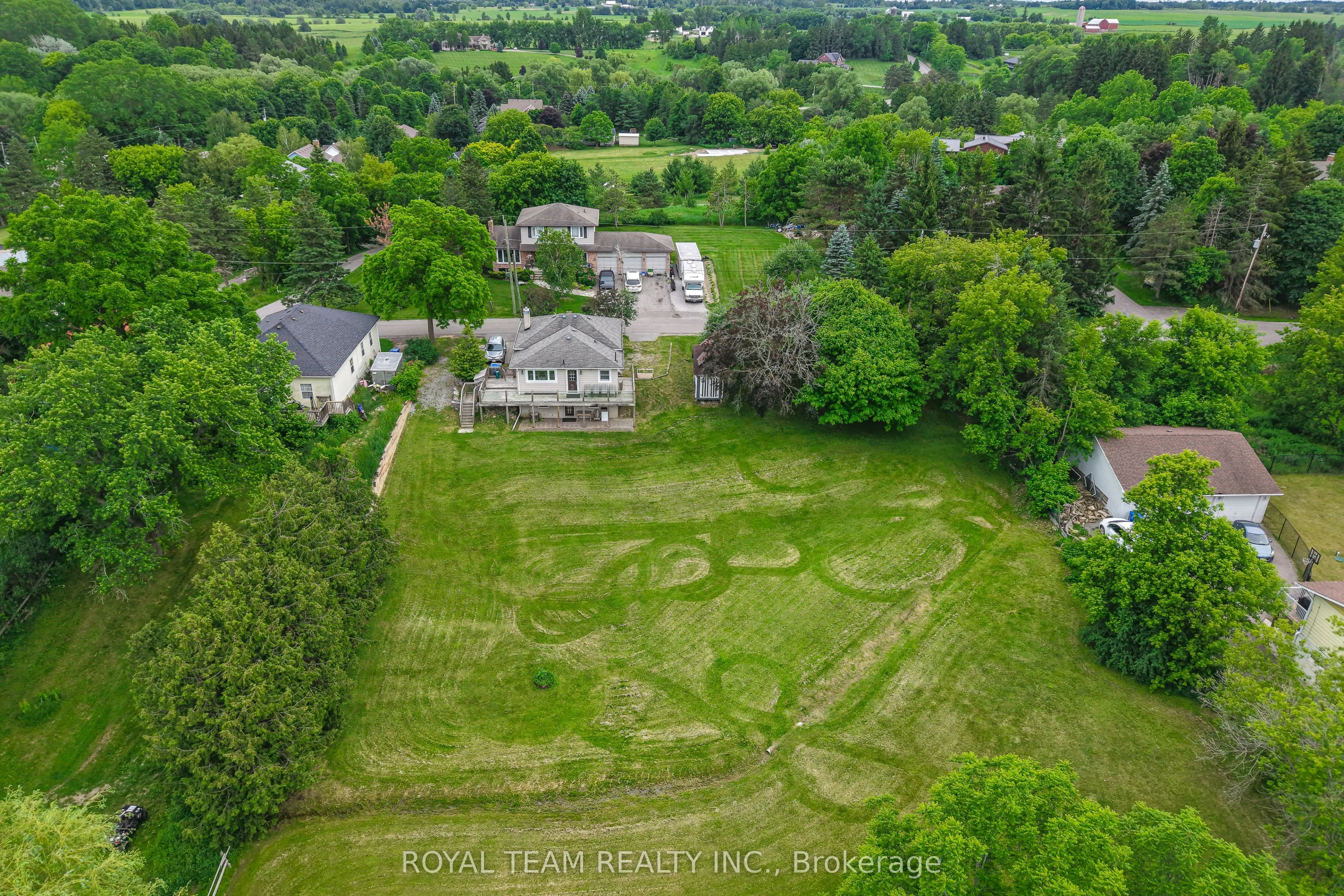 Detached Home For Sale | N13496492