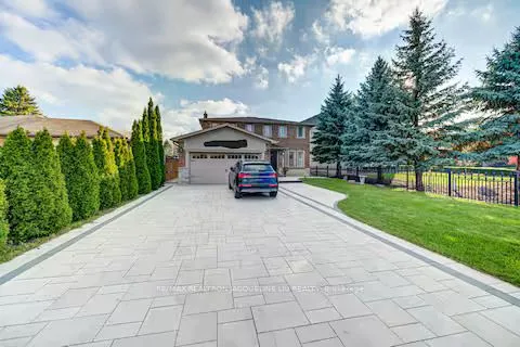 Detached Home For Lease | N13496768
