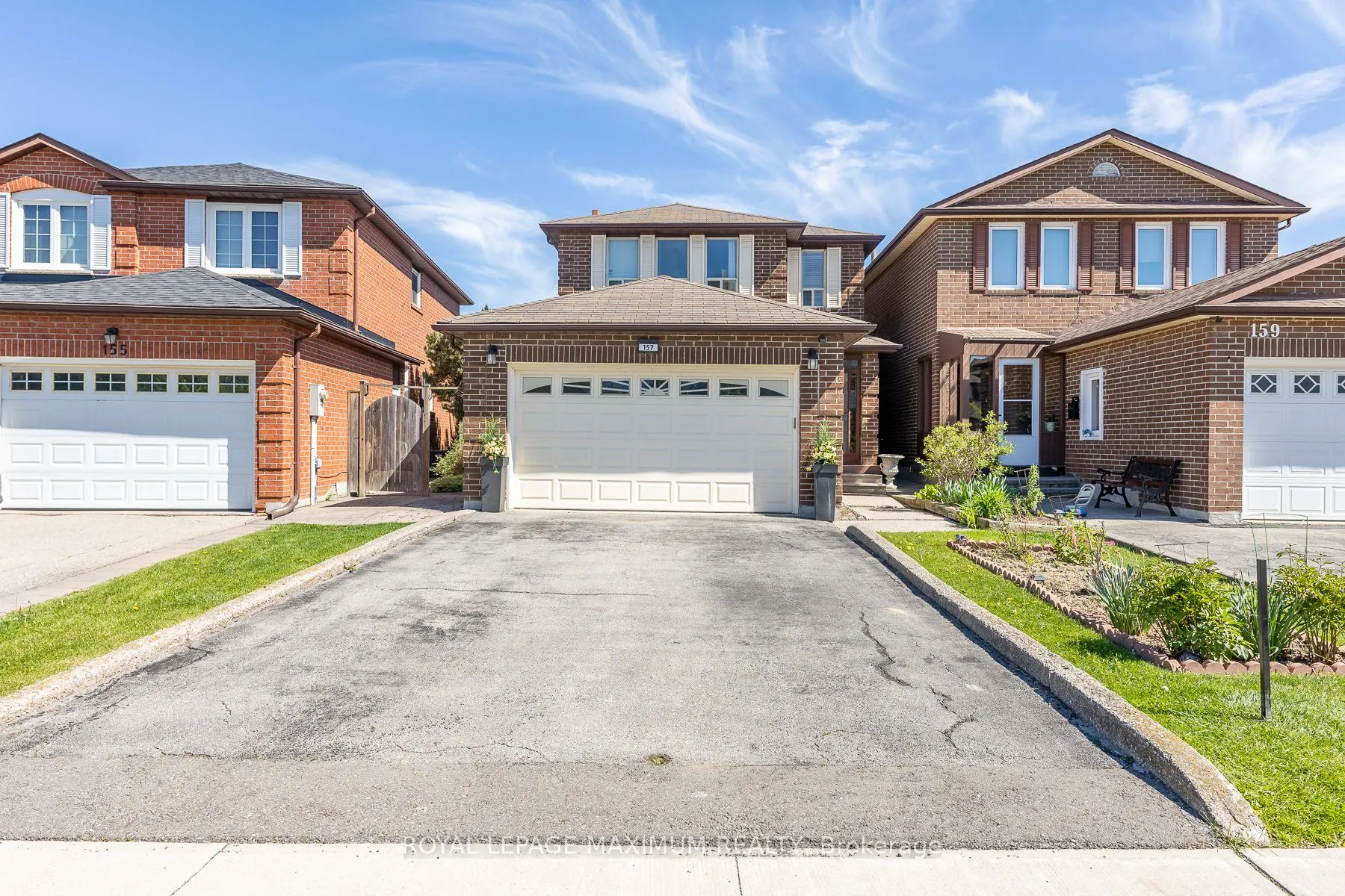 Detached Home For Sale | N13497286