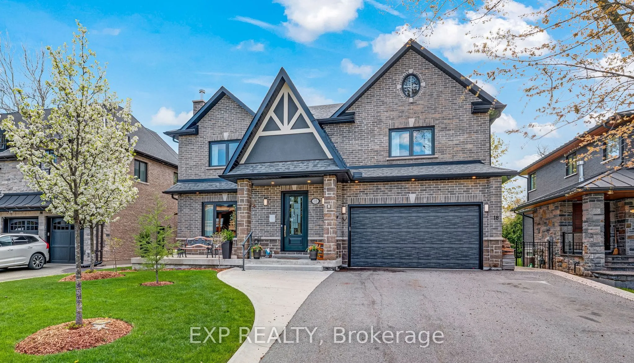 Detached Home For Sale | N13499728