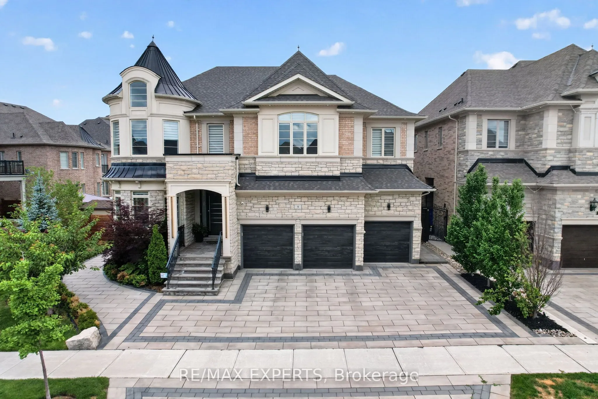 Detached Home For Sale | N13500838