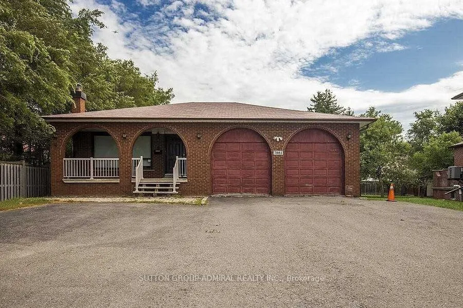 Detached Home For Lease | N13501176