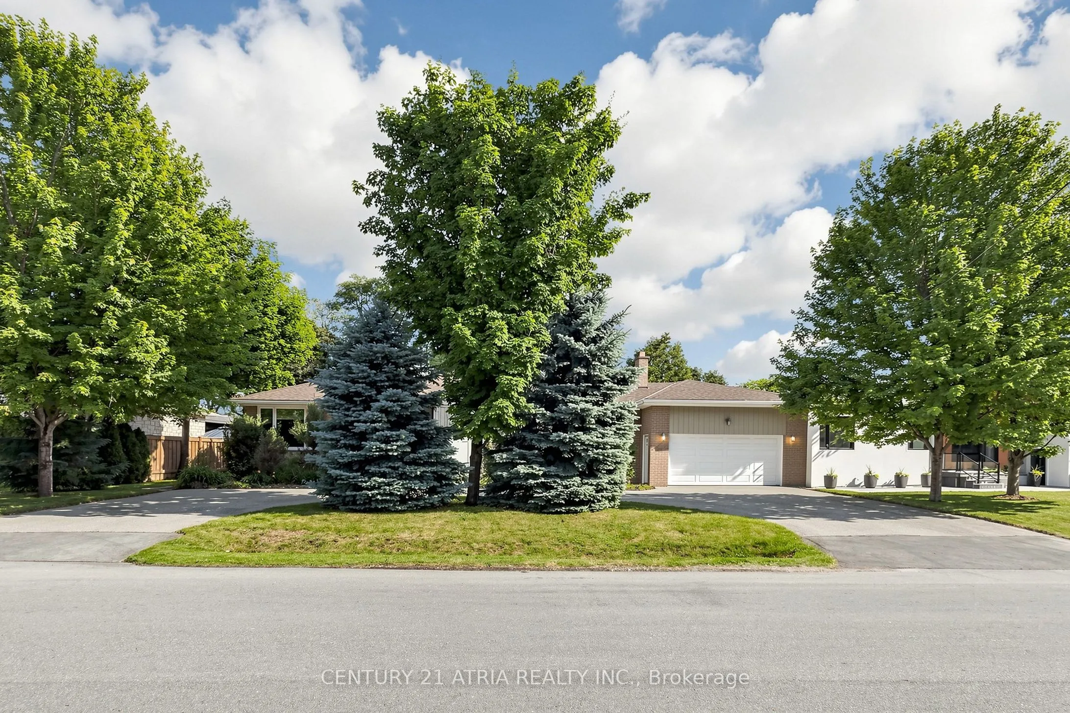 Detached Home For Lease | N13501502