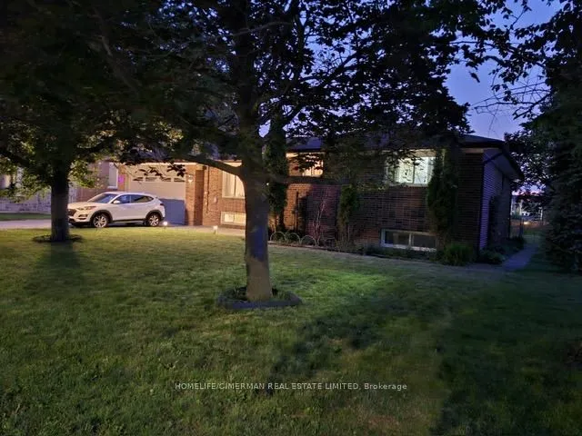 Detached Home For Sale | N13502240