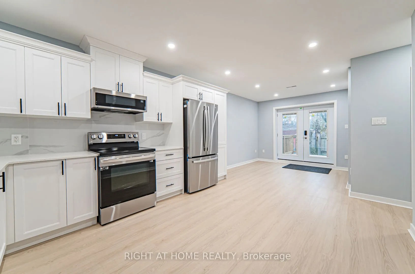 Semi-Detached Home For Lease | N13503192