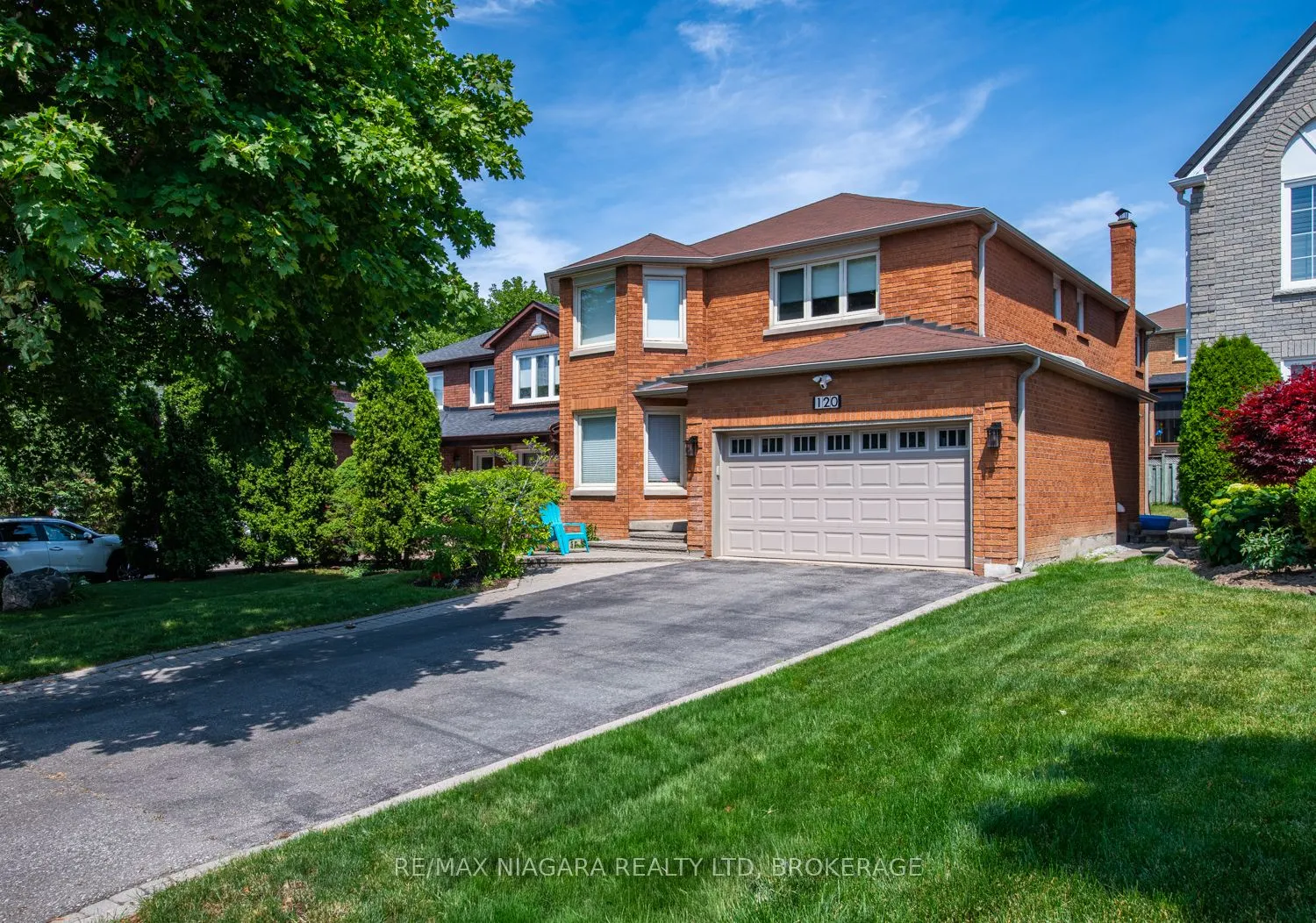 Detached Home For Sale | N13509650