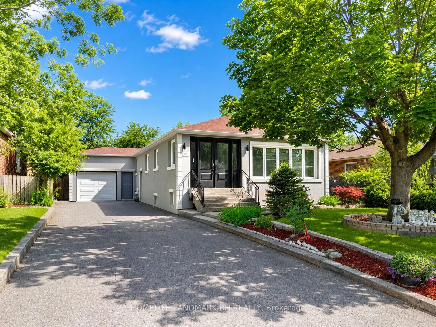 Detached Home For Sale | N13509980