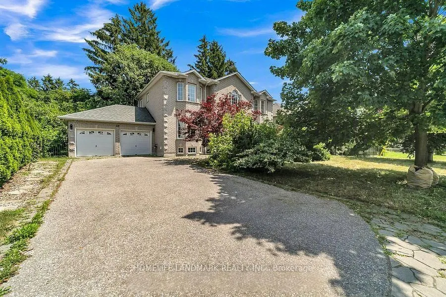 Detached Home For Sale | N13511592