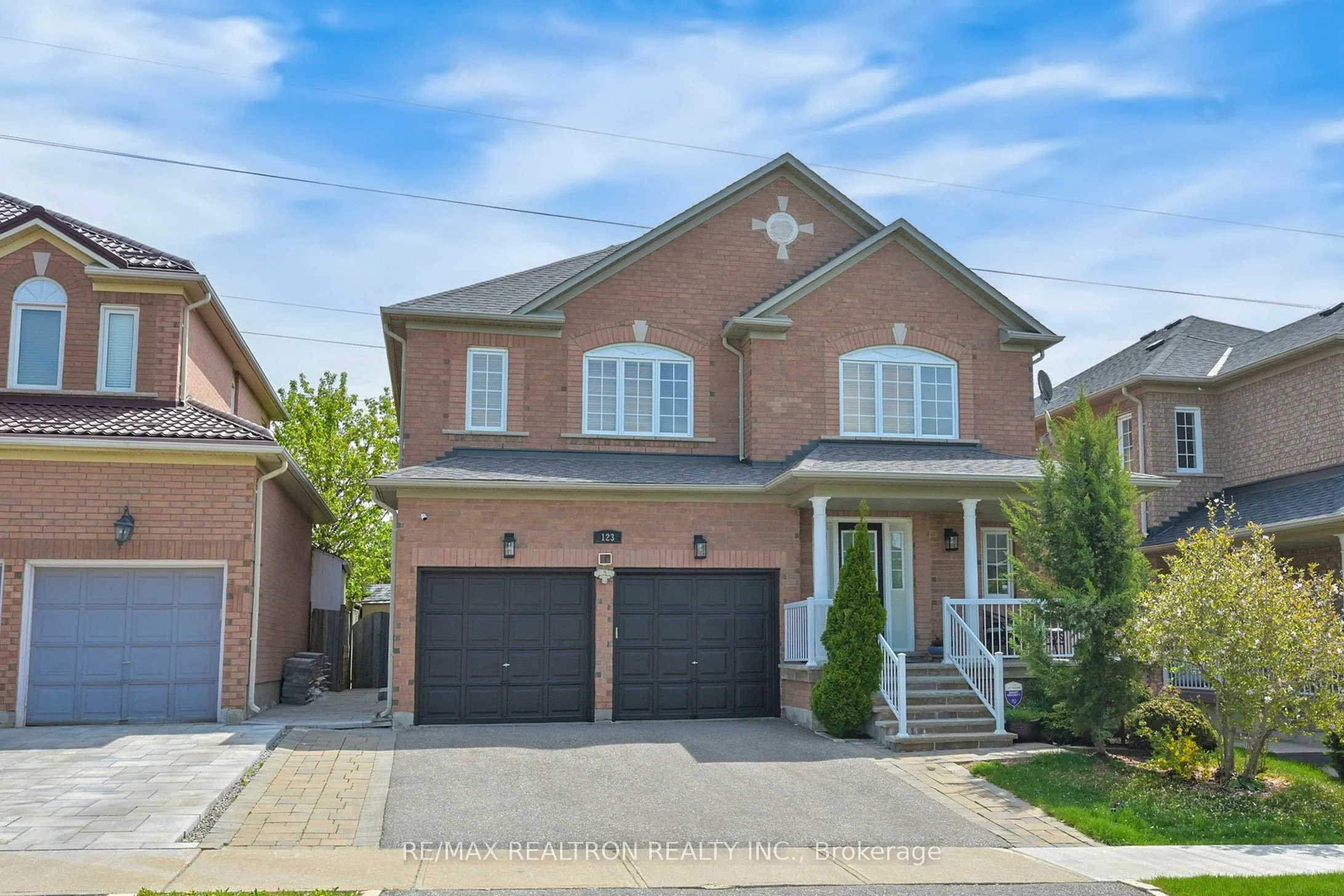 Detached Home For Lease | N13513626