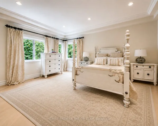 43 Cowan Drive, Vaughan, ON L4L 7H4