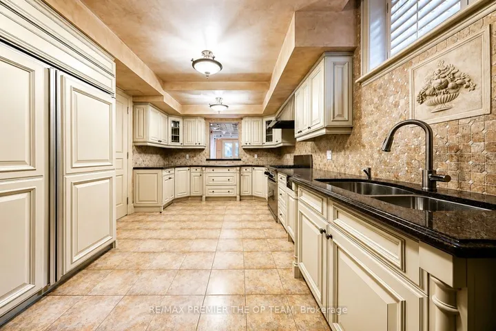 43 Cowan Drive, Vaughan, ON L4L 7H4
