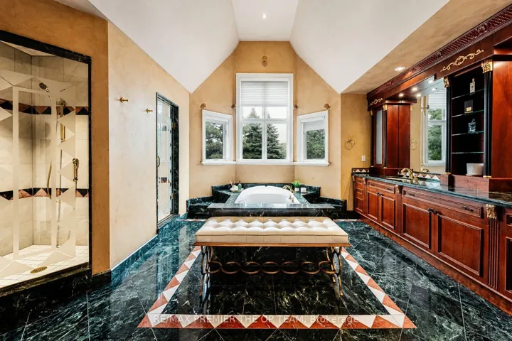 43 Cowan Drive, Vaughan, ON L4L 7H4