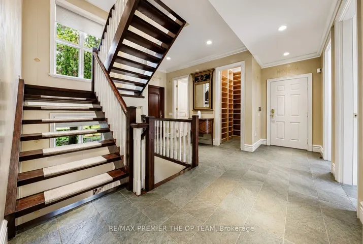 43 Cowan Drive, Vaughan, ON L4L 7H4