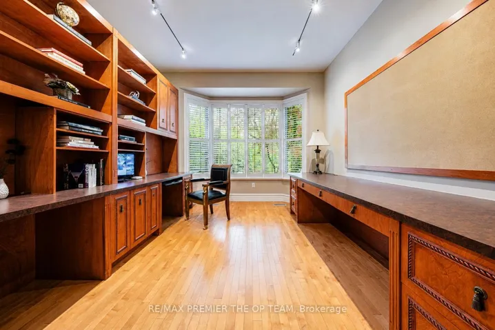 43 Cowan Drive, Vaughan, ON L4L 7H4