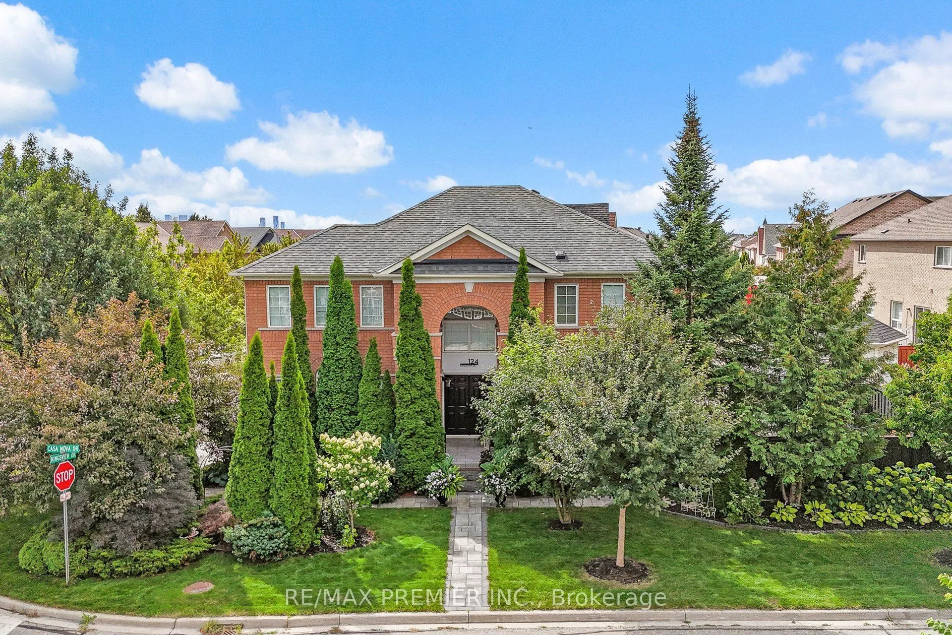 Detached Home For Sale | N13514462